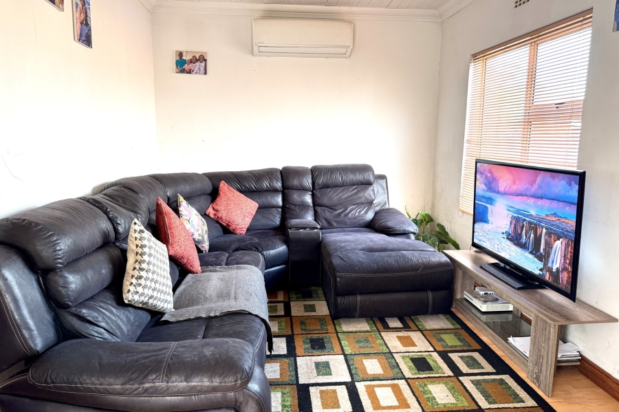 2 Bedroom Property for Sale in Hagley Western Cape